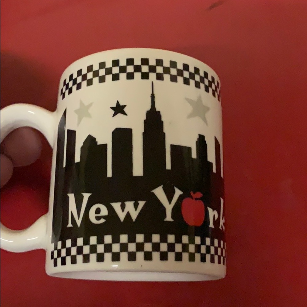 Tiny New York cup